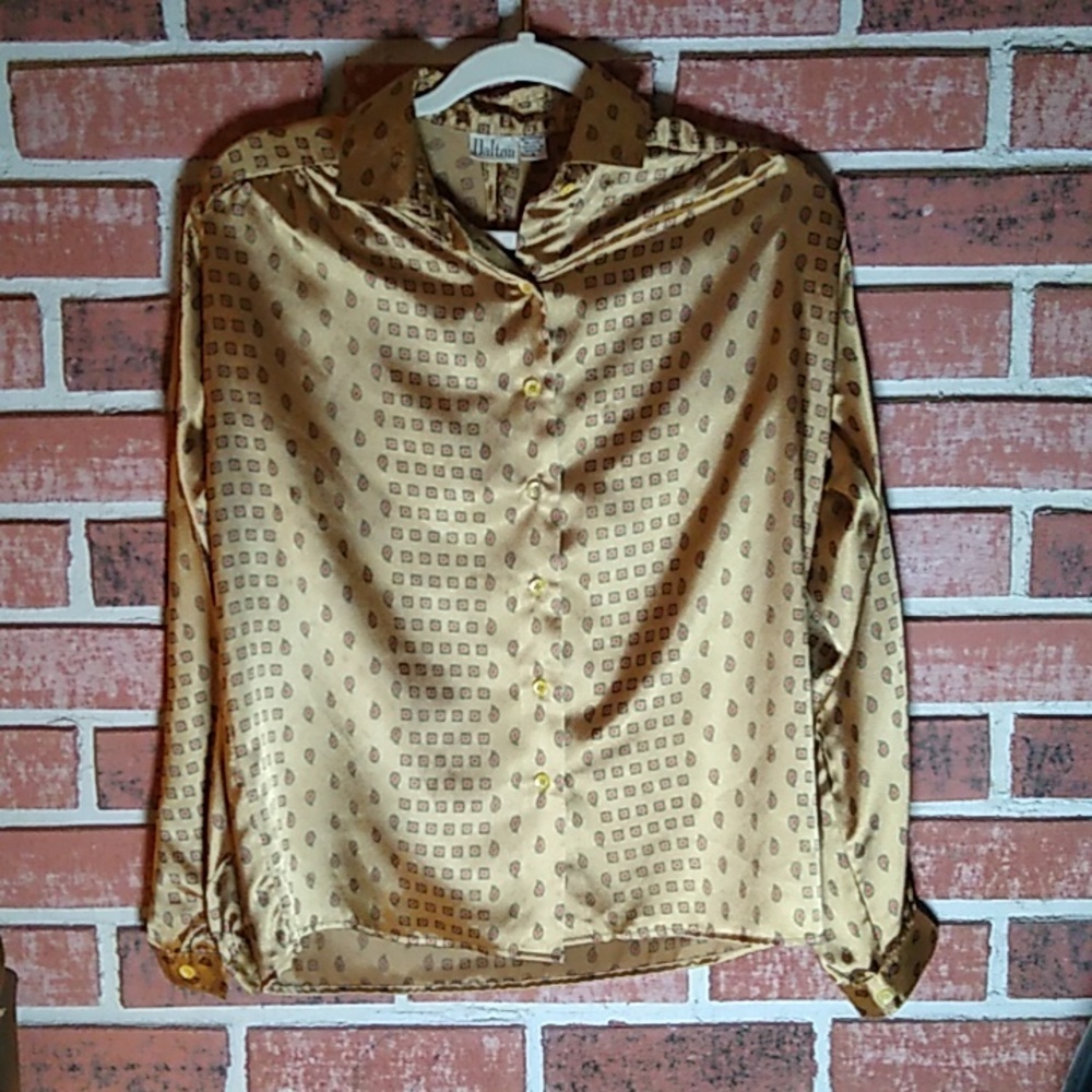 Dalton size 6 long sleeve blouse